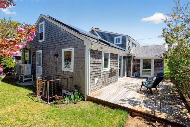 5 Pleasant St Unit A, Dennis, MA 02639