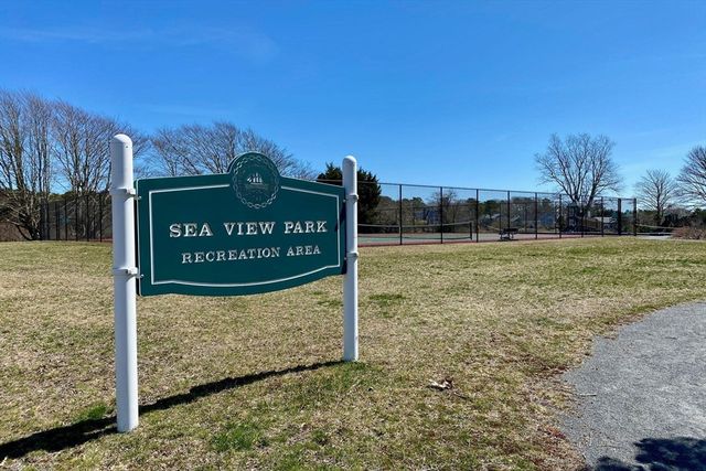 5 Pleasant St Unit A, Dennis, MA 02639