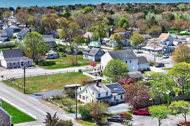 5 Pleasant St Unit A, Dennis, MA 02639