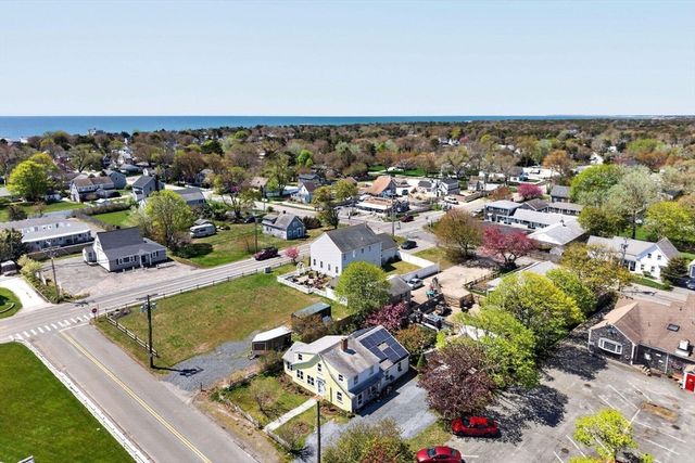 5 Pleasant St Unit A, Dennis, MA 02639