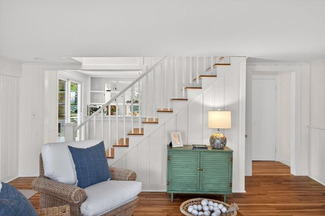 5 Pleasant St Unit A, Dennis, MA 02639