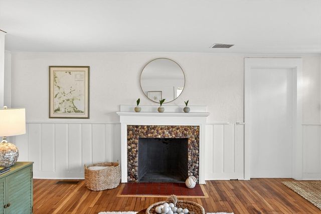 5 Pleasant St Unit A, Dennis, MA 02639
