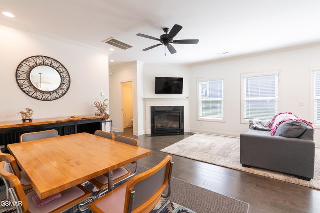 1722 Melton Meadows Drive, Maryville, TN 37803
