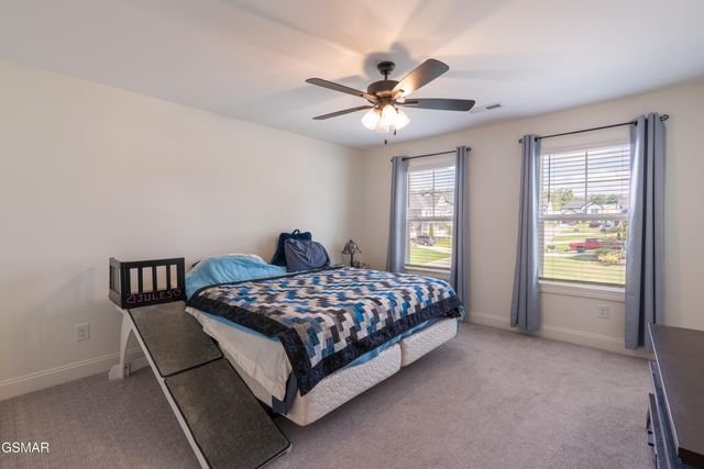 1722 Melton Meadows Drive, Maryville, TN 37803