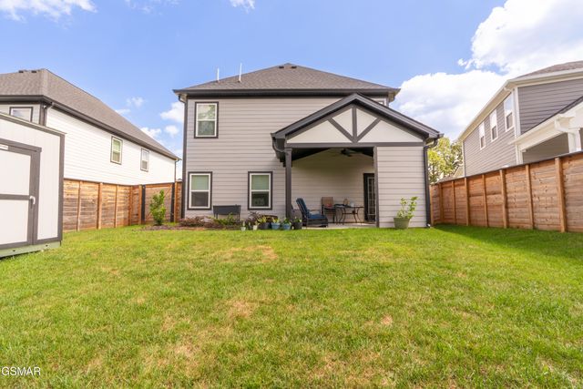 1722 Melton Meadows Drive, Maryville, TN 37803