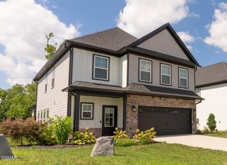 1722 Melton Meadows Drive, Maryville, TN 37803