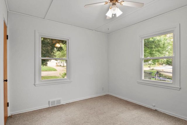 700 Berry Street, Stoughton, WI 53589