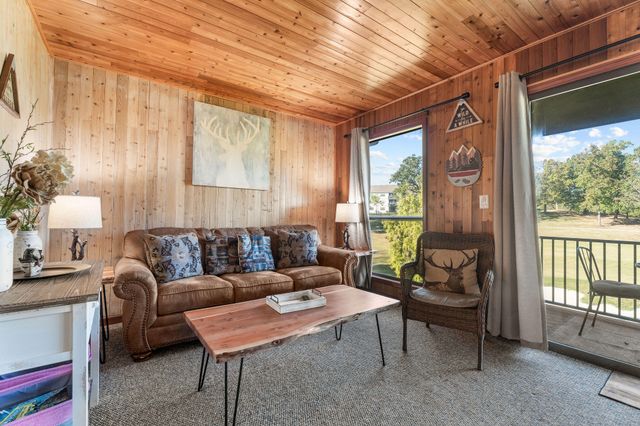 243 Clubhouse Drive 19, Branson, MO 65616