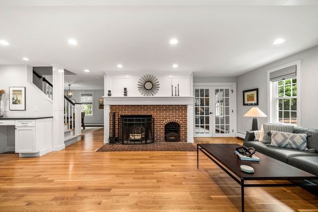 26 Summit Place, Newburyport, MA 01950