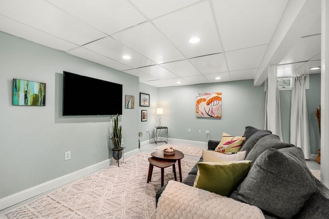 26 Summit Place, Newburyport, MA 01950