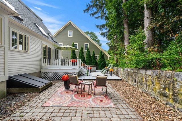 26 Summit Place, Newburyport, MA 01950