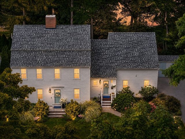 26 Summit Place, Newburyport, MA 01950