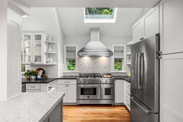 26 Summit Place, Newburyport, MA 01950