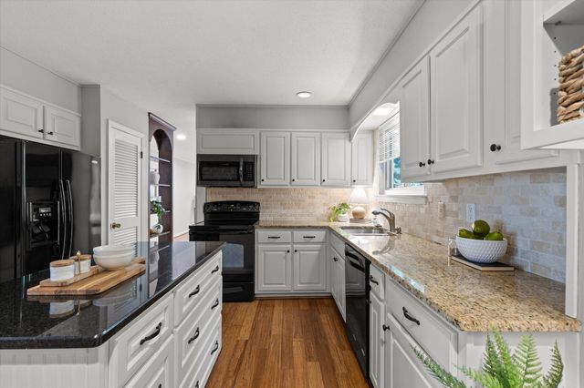 135 Palisades Drive, Signal Mountain, TN 37377