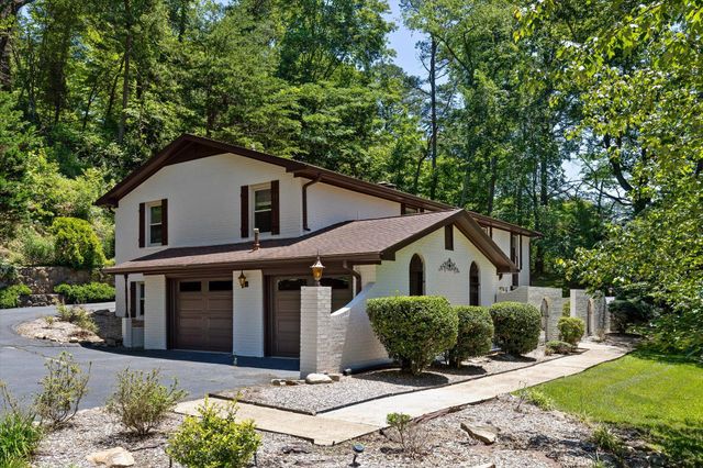 135 Palisades Drive, Signal Mountain, TN 37377