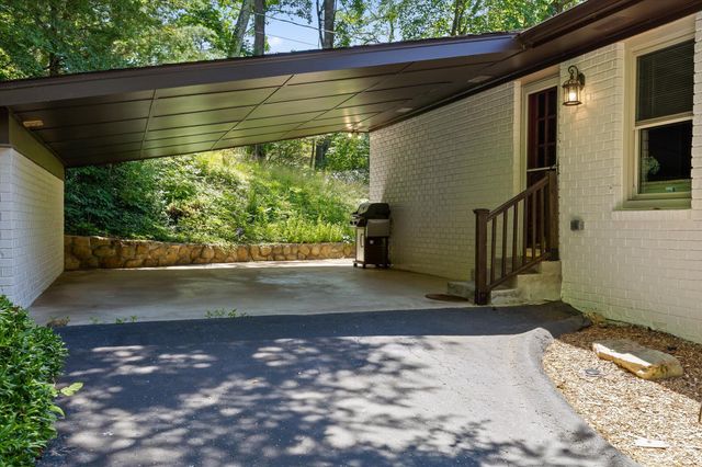135 Palisades Drive, Signal Mountain, TN 37377