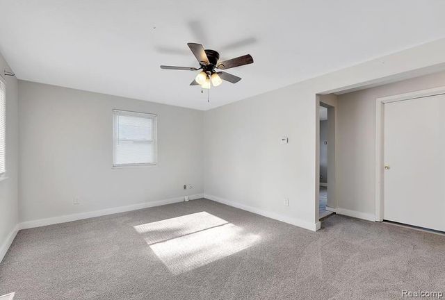 6431 Centralia Street, Dearborn Heights, MI 48127