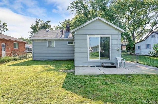 6431 Centralia Street, Dearborn Heights, MI 48127
