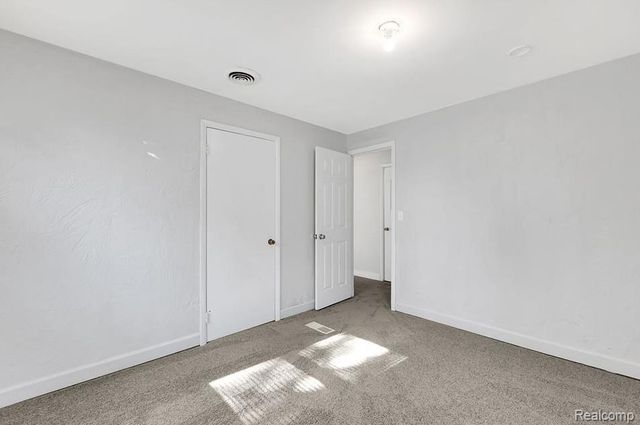 6431 Centralia Street, Dearborn Heights, MI 48127