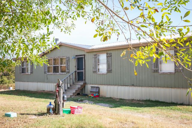 4254 FM 180 RD, Ledbetter, TX 78946