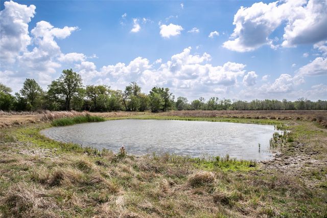 4254 FM 180 RD, Ledbetter, TX 78946