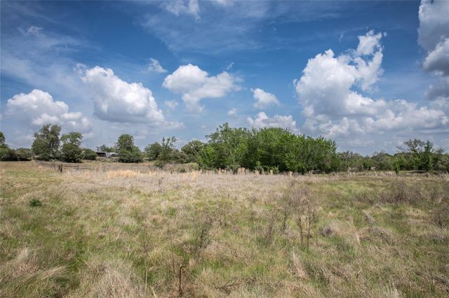 4254 FM 180 RD, Ledbetter, TX 78946