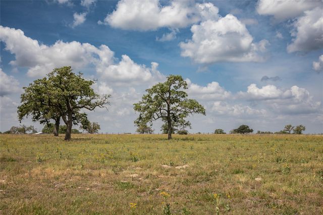 4254 FM 180 RD, Ledbetter, TX 78946