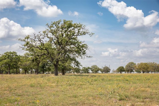 4254 FM 180 RD, Ledbetter, TX 78946