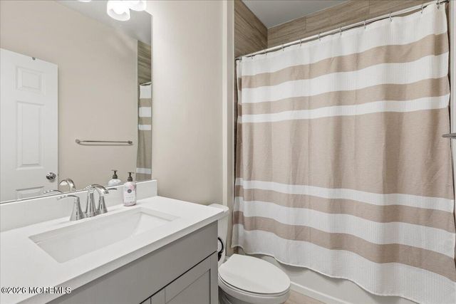 18 Driftwood Circle, Oceanport, NJ 07757