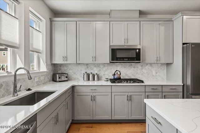 18 Driftwood Circle, Oceanport, NJ 07757