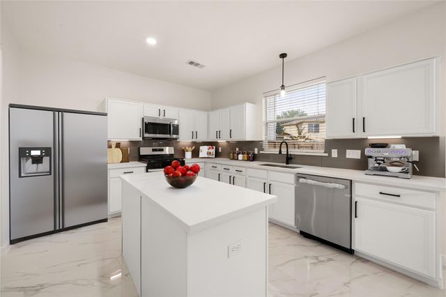 1730 Carriage Run Court, Fresno, TX 77545