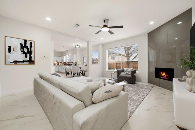 1730 Carriage Run Court, Fresno, TX 77545