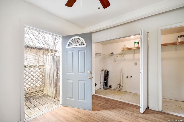 415 Blakeley Dr, San Antonio, TX 78209