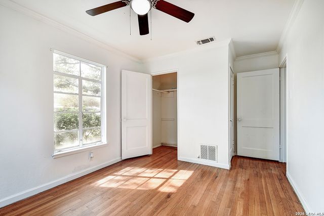 415 Blakeley Dr, San Antonio, TX 78209