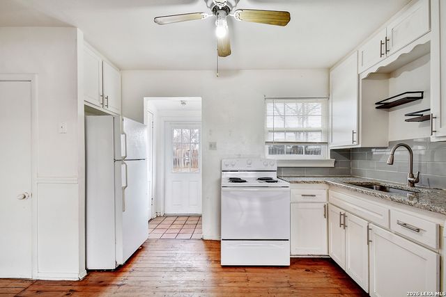 415 Blakeley Dr, San Antonio, TX 78209