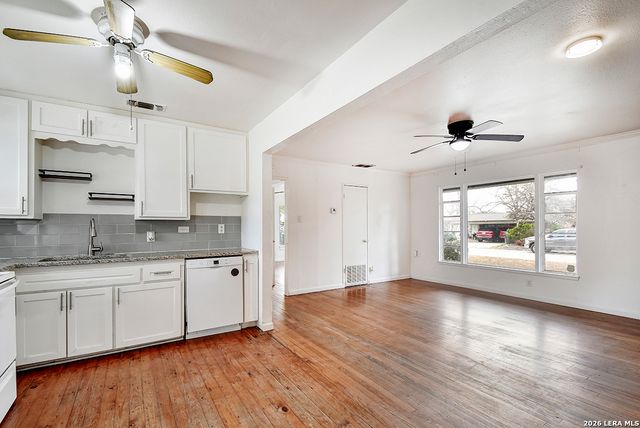 415 Blakeley Dr, San Antonio, TX 78209