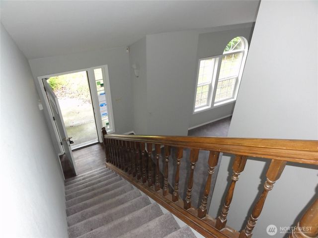 13515 42nd Avenue E, Tacoma, WA 98446
