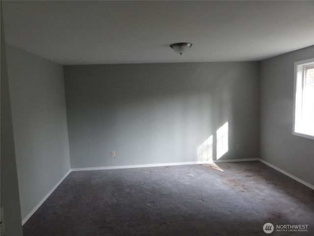 13515 42nd Avenue E, Tacoma, WA 98446