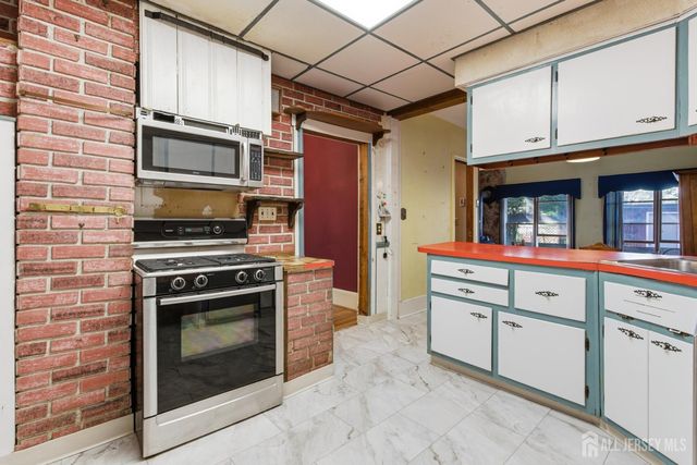 2 Claremont Avenue, South River, NJ 08882