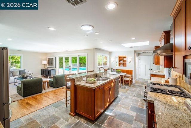 862 McEllen Way, Lafayette, CA 94549