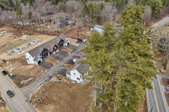 17D Mustang Dr, Litchfield, NH 03052