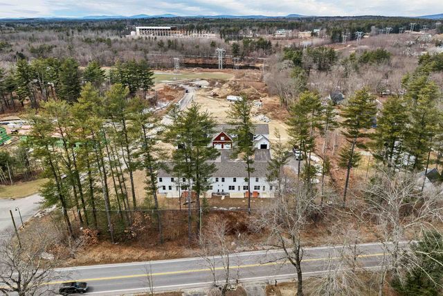 17D Mustang Dr, Litchfield, NH 03052