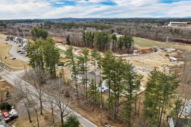 17D Mustang Dr, Litchfield, NH 03052