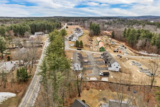 17D Mustang Dr, Litchfield, NH 03052