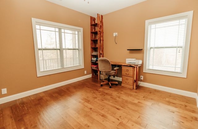 2590 Floyd Rd, Clarksville, TN 37042