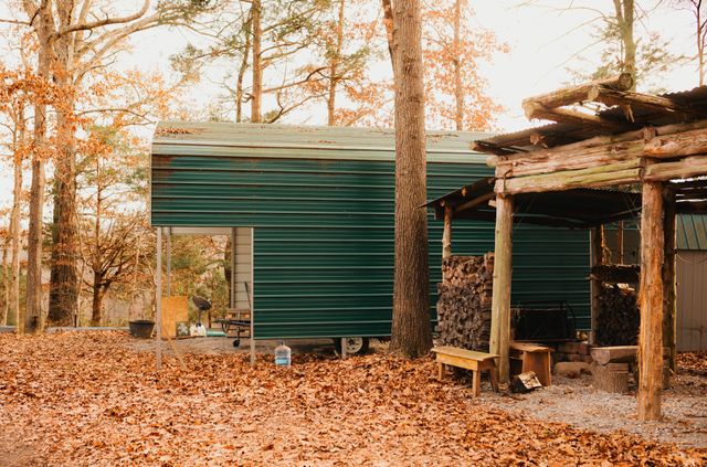 2590 Floyd Rd, Clarksville, TN 37042