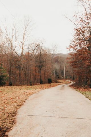 2590 Floyd Rd, Clarksville, TN 37042