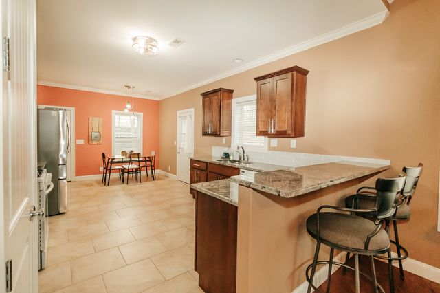 2590 Floyd Rd, Clarksville, TN 37042