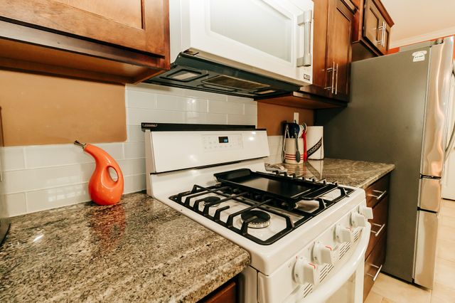 2590 Floyd Rd, Clarksville, TN 37042