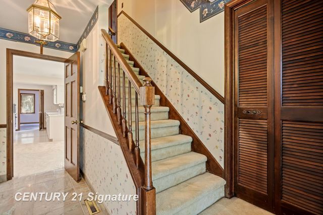 3198 Columbine Drive, Saginaw, MI 48603